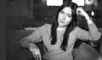 Episode #07 des Podcasts B.O.M. mit ARD-Moderatorin Aline Abboud